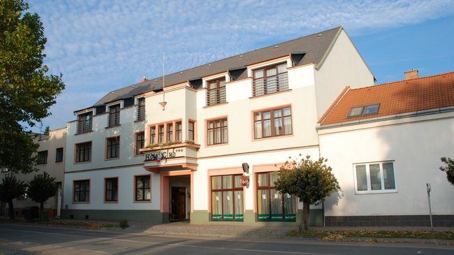 Kyjovsky Pivovar - Hotel, Restaurace, Pivni Lazne מראה חיצוני תמונה